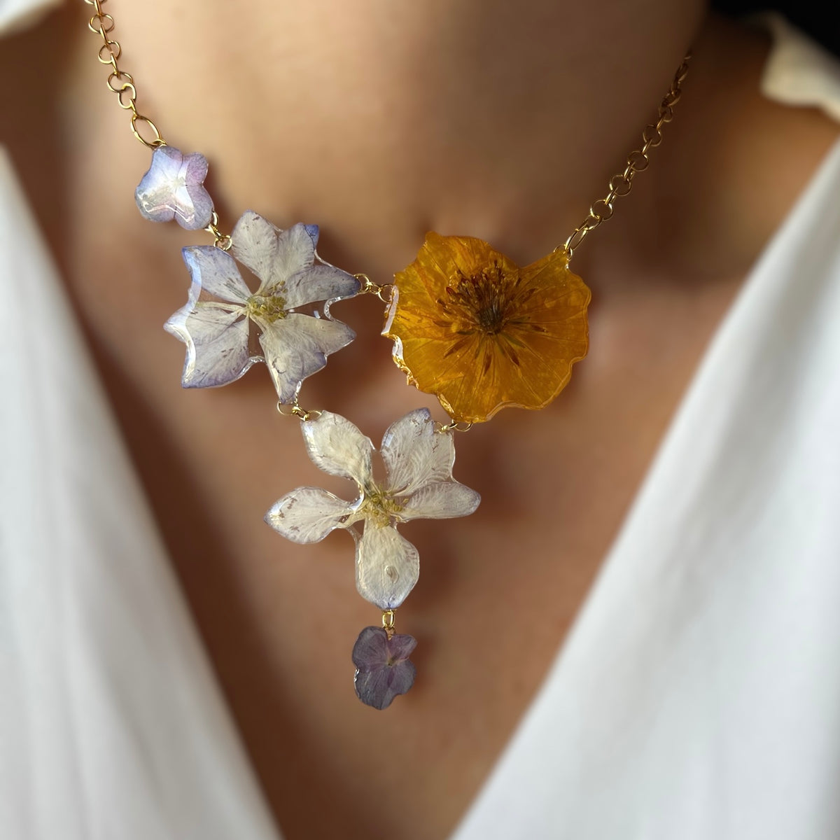 COLLANA GIROCOLLO CON FIORI VERI