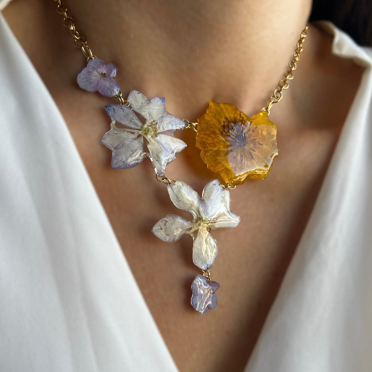 COLLANA GIROCOLLO CON FIORI VERI