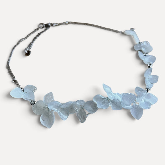 COLLANA GIROCOLLO CON FIORI VERI DI ORTENSIE CELESTI