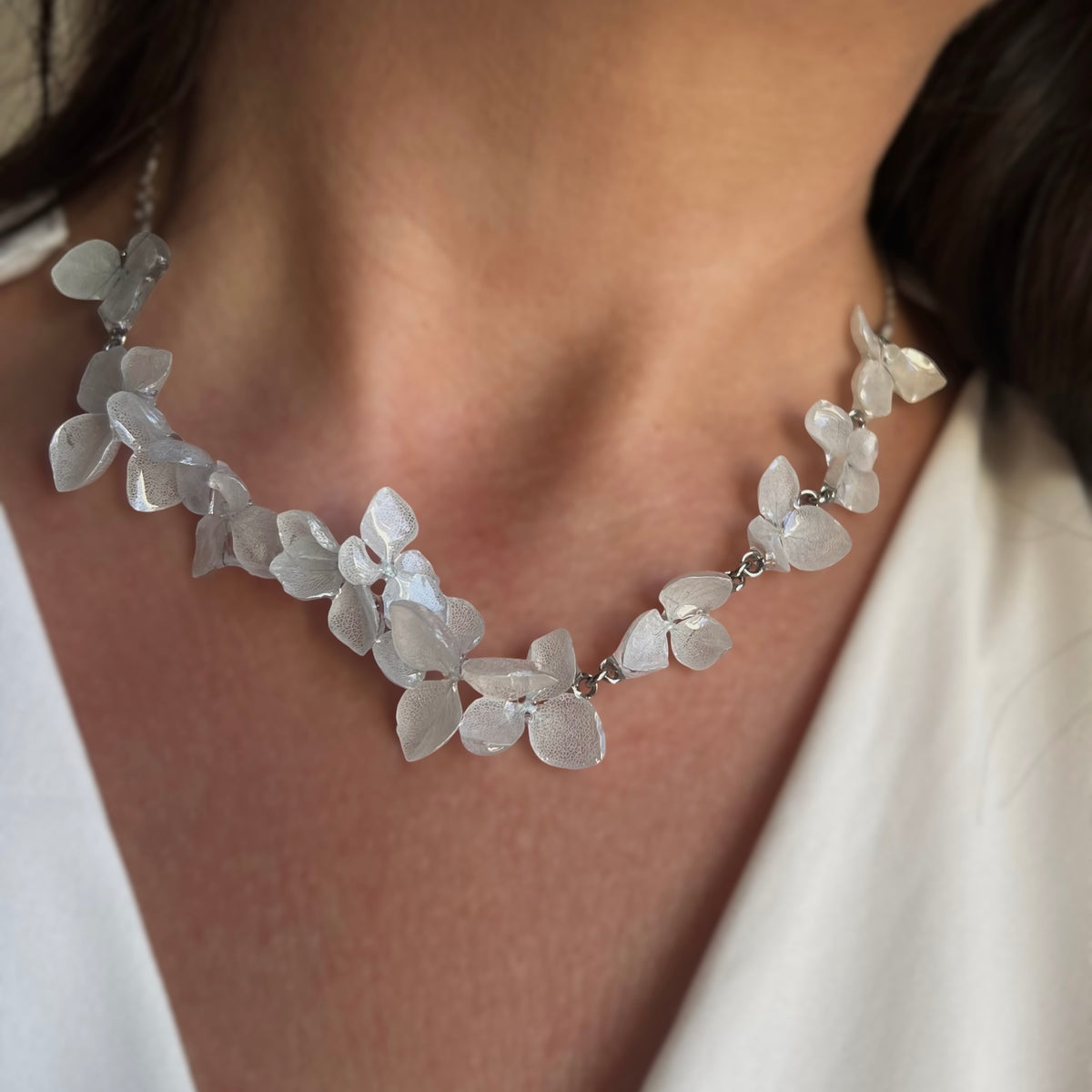 COLLANA GIROCOLLO CON FIORI VERI DI ORTENSIE CELESTI
